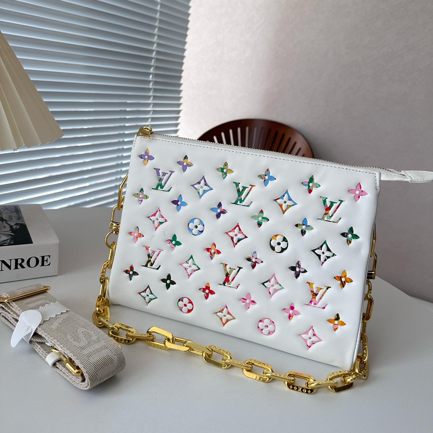 2025 Bag Stylish Shoulder Bag W176